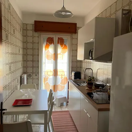 Melina House